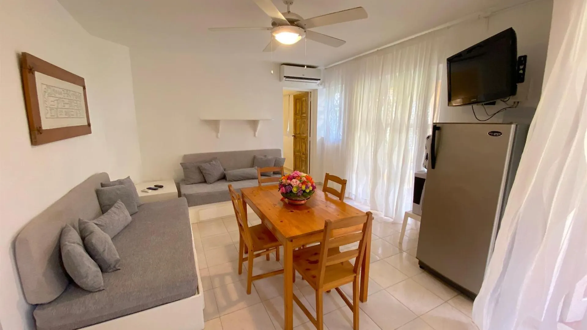 Sunny Villas And Suites - Los Corales Beach - Great Location With Many Restaurants プンタ・カナ 0*,