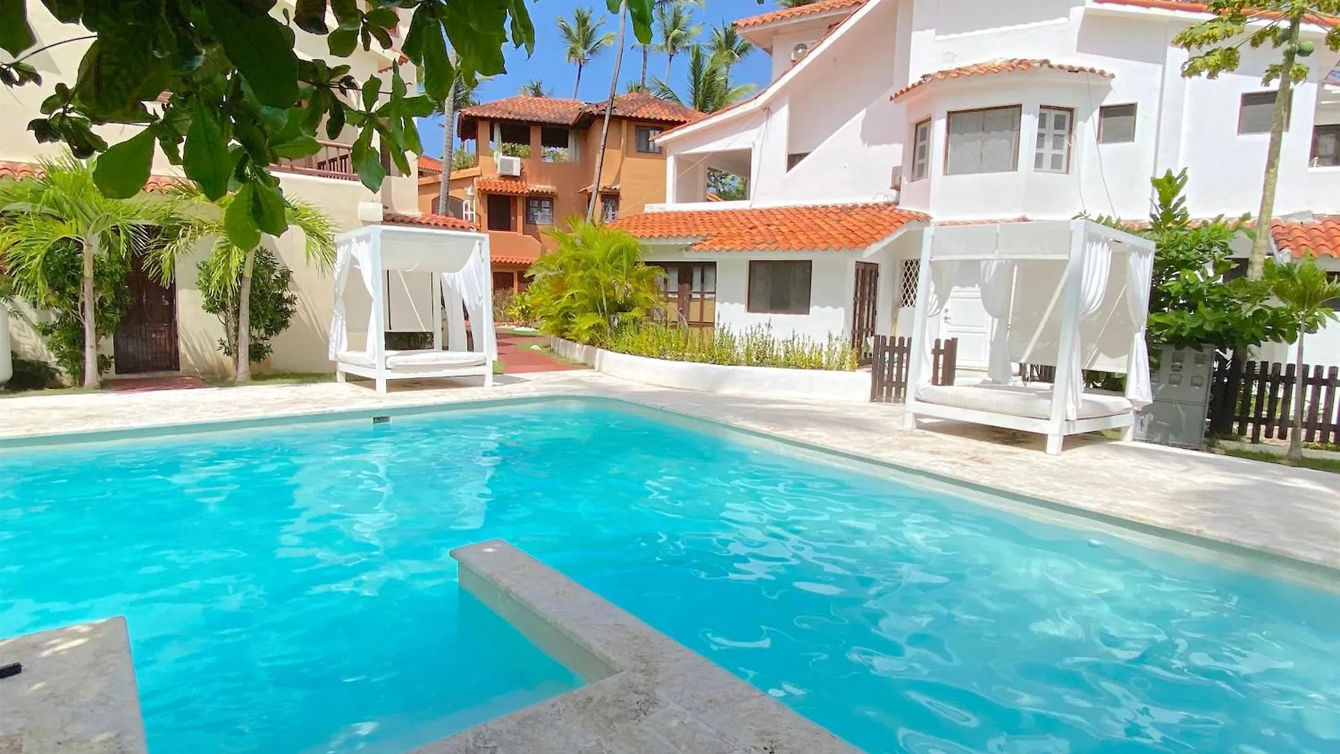 アパートホテル Sunny Villas And Suites - Los Corales Beach - Great Location With Many Restaurants プンタ・カナ