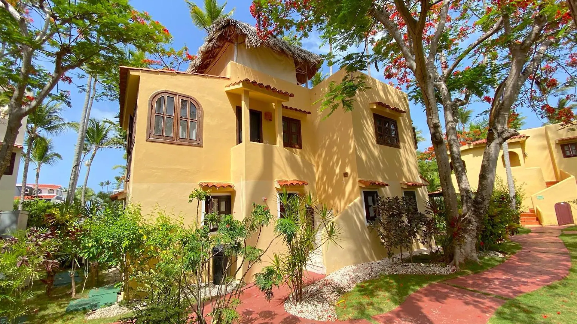 بونتا كانا Sunny Villas And Suites - Los Corales Beach - Great Location With Many Restaurants جمهورية الدومينيكان