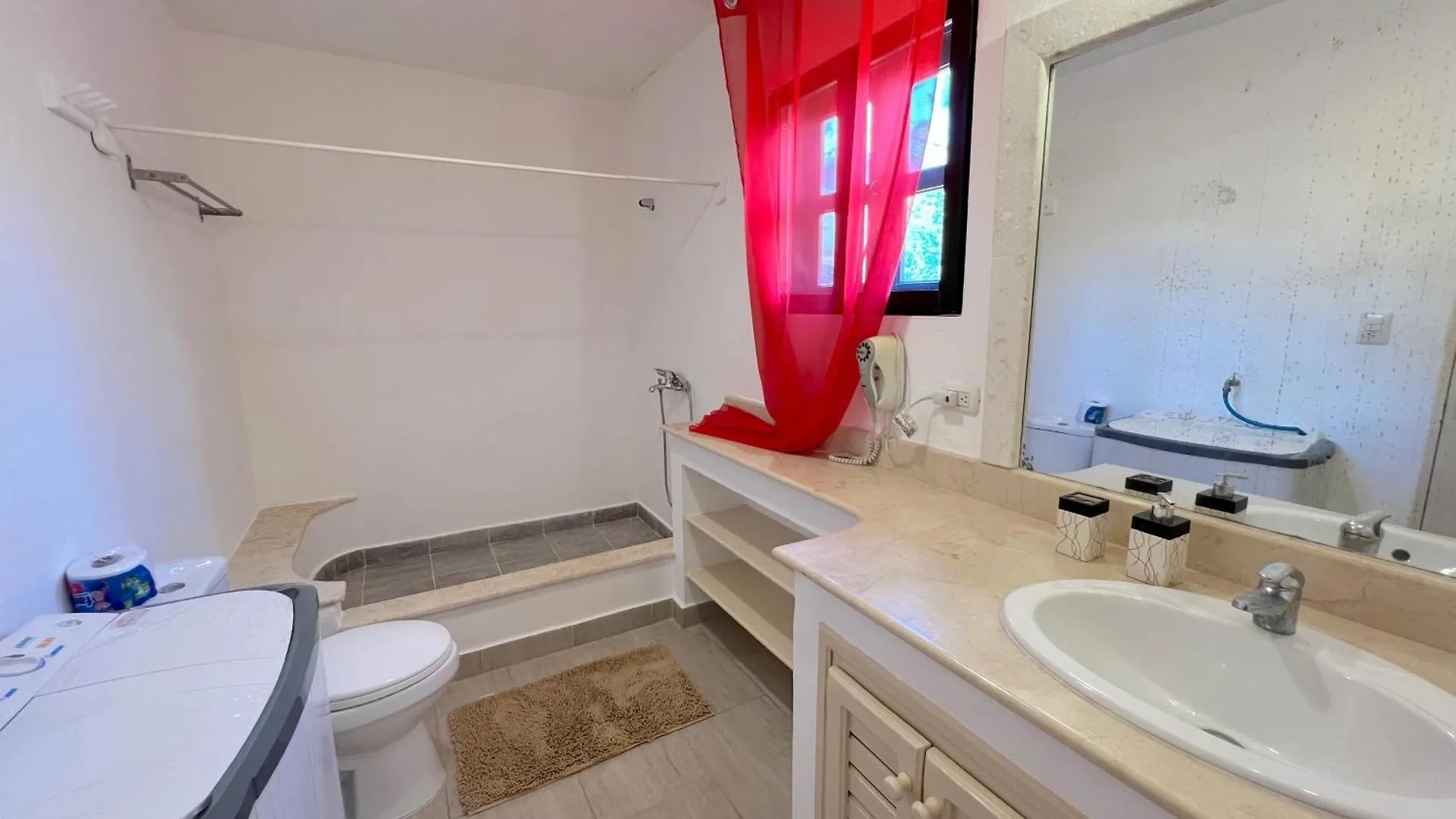 Sunny Villas And Suites - Los Corales Beach - Great Location With Many Restaurants プンタ・カナ 0*,