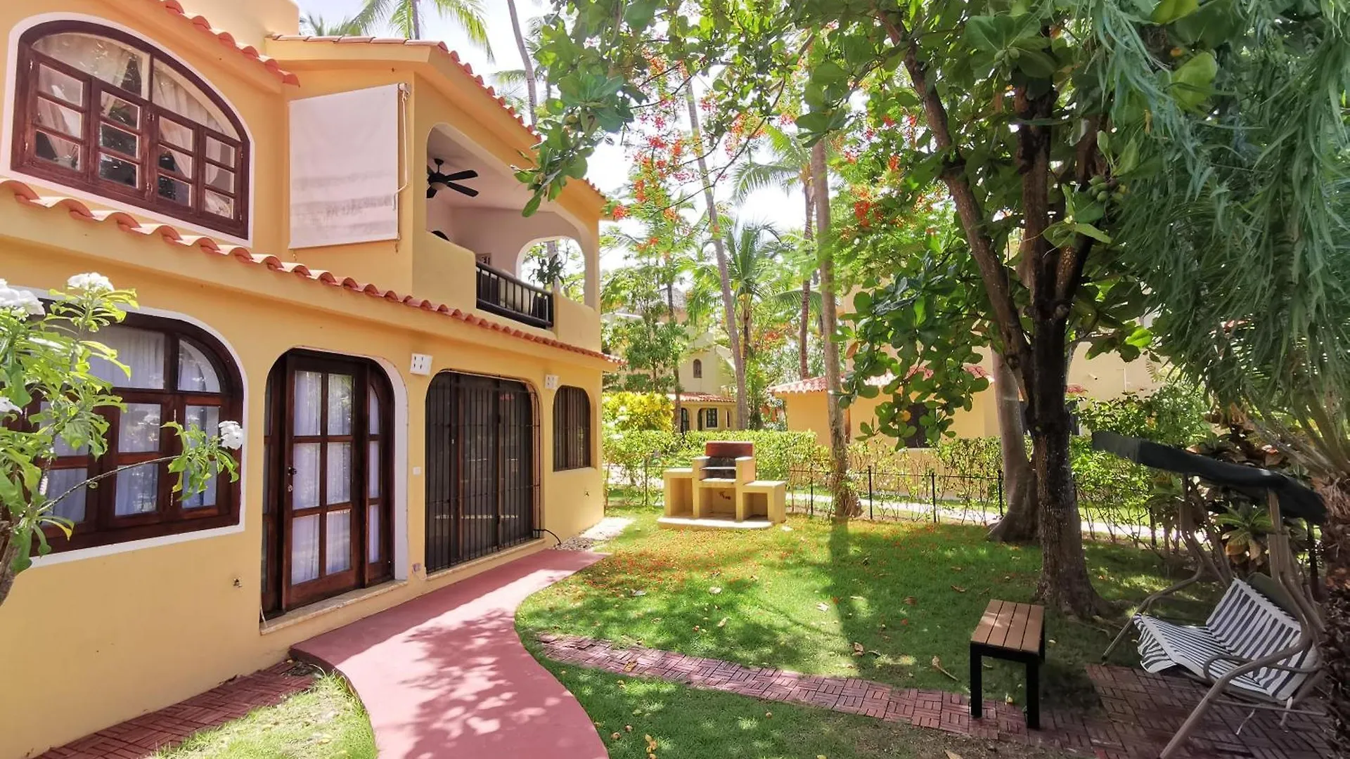 Sunny Villas And Suites - Los Corales Beach - Great Location With Many Restaurants Punta Cana