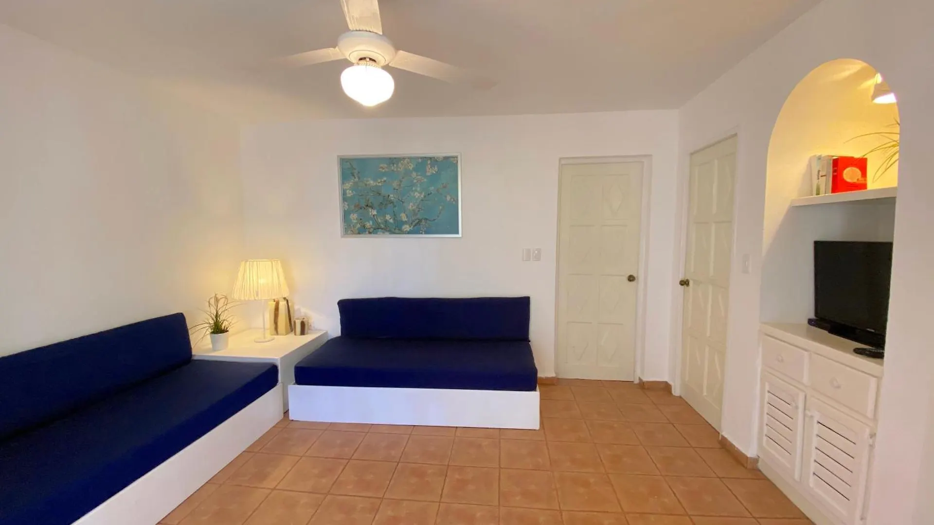 Sunny Villas And Suites - Los Corales Beach - Great Location With Many Restaurants Punta Cana