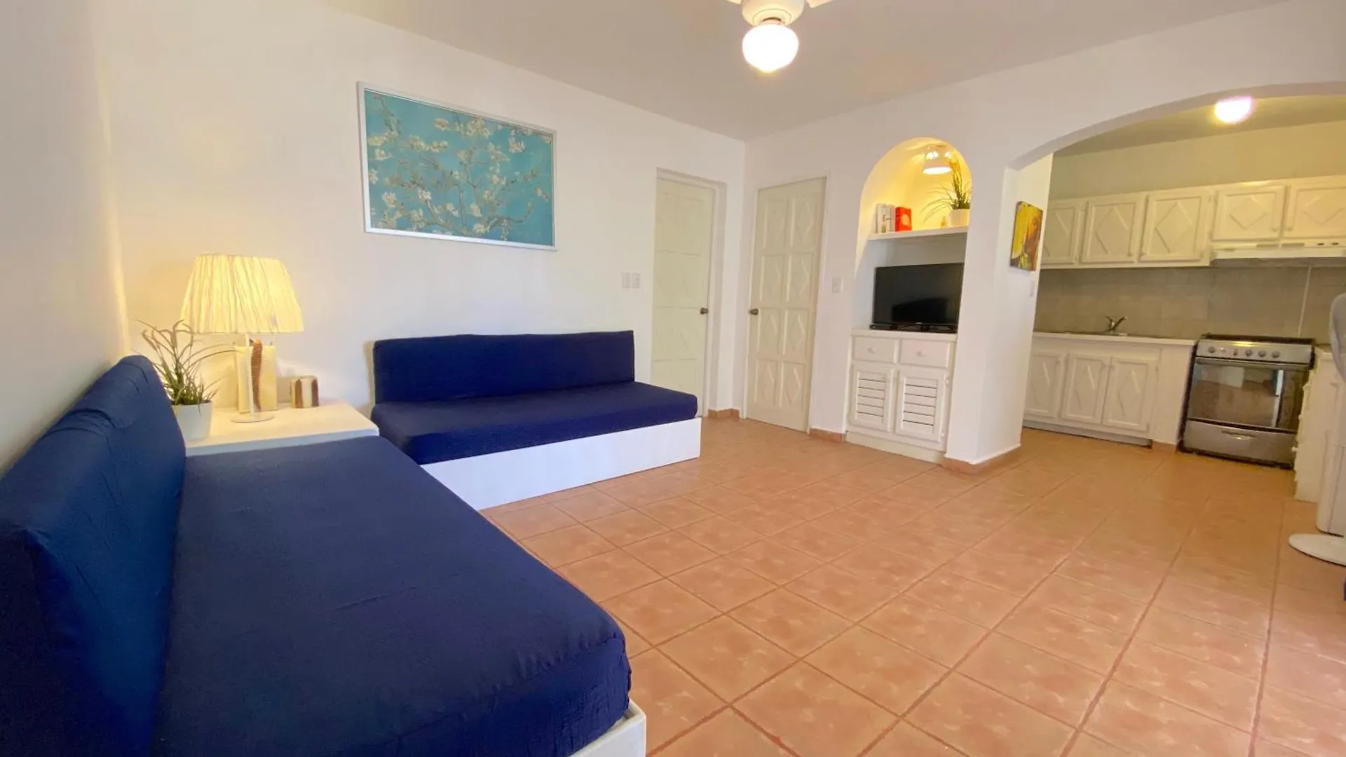Sunny Villas And Suites - Los Corales Beach - Great Location With Many Restaurants Punta Cana 0*,