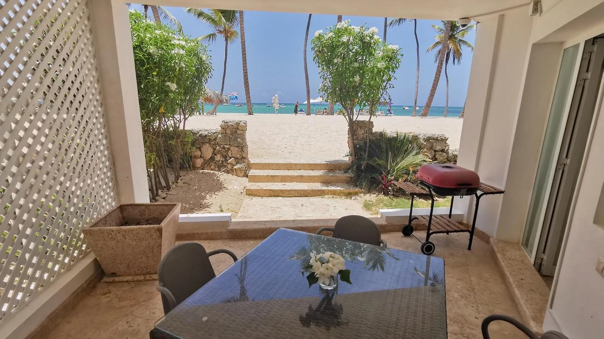 Sunny Villas And Suites - Los Corales Beach - Great Location With Many Restaurants Punta Cana Lejlighedshotel