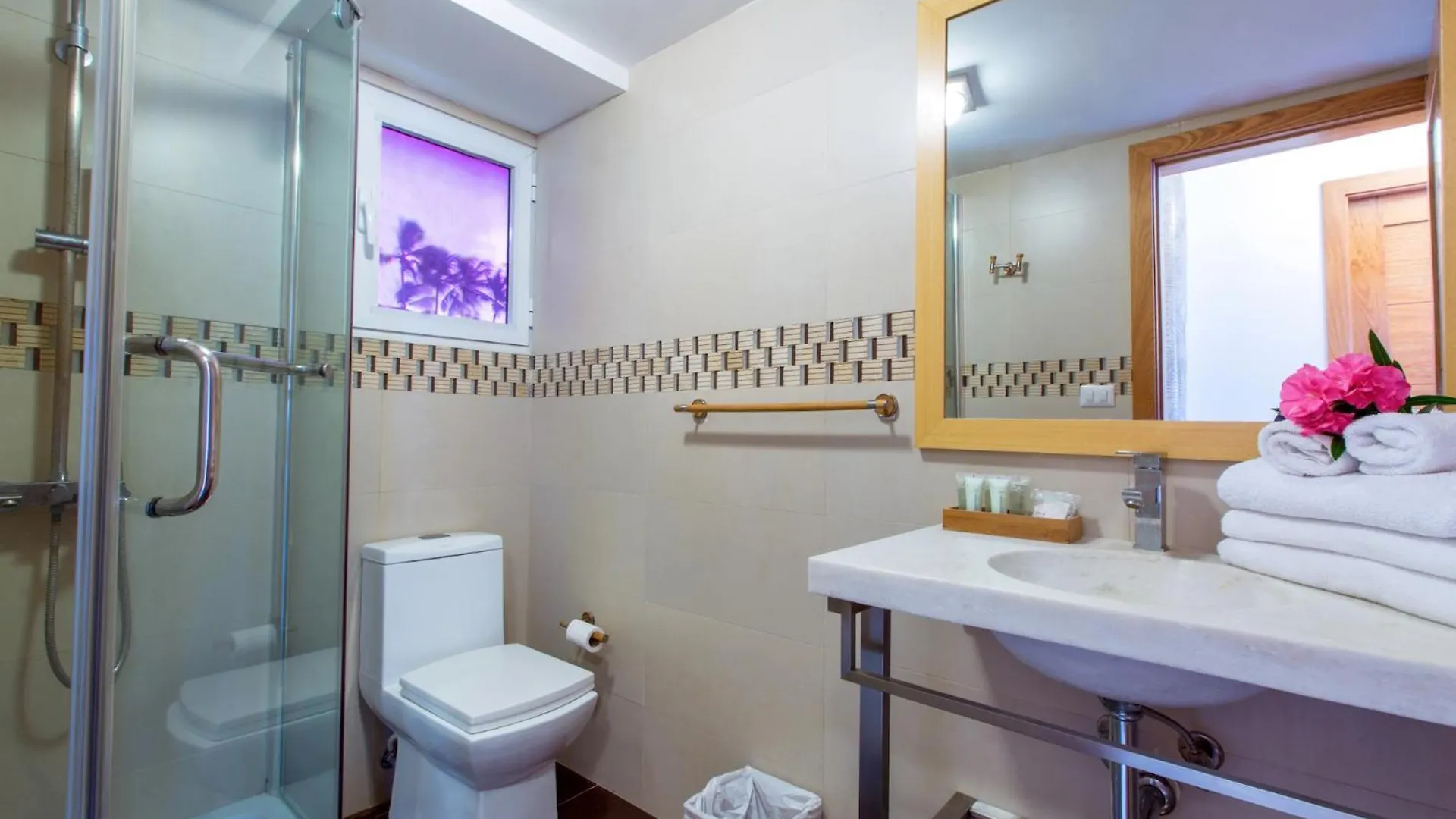 Aparthotel Sunny Villas And Suites - Los Corales Beach - Great Location With Many Restaurants Punta Cana