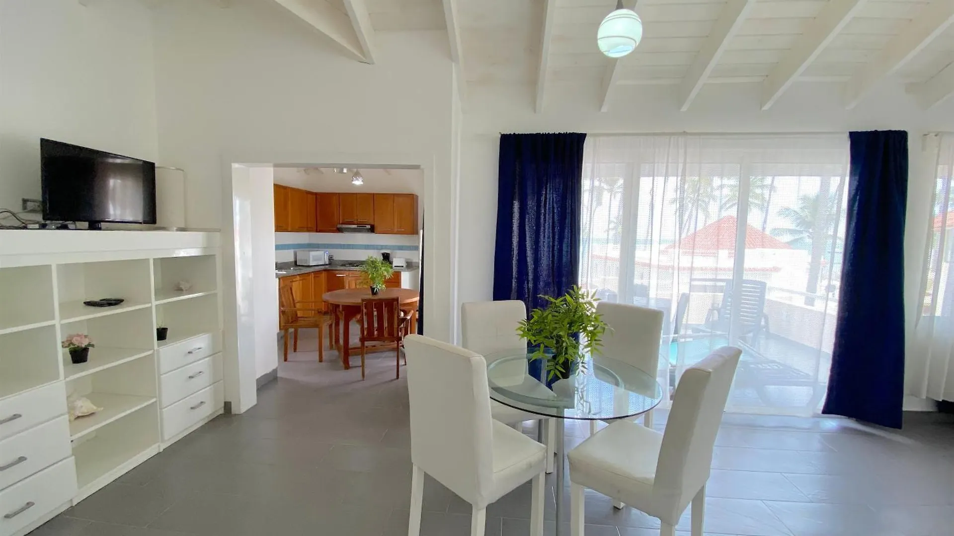 Sunny Villas And Suites - Los Corales Beach - Great Location With Many Restaurants Punta Cana